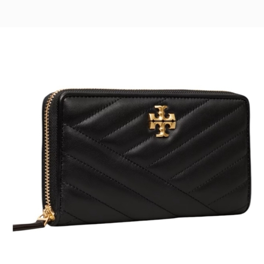 COPY - Tory Burch Kira Chevron Zip Black Quilted Leather Continental Wallet